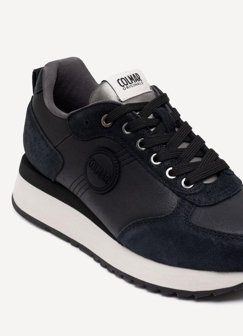 Colmar Sneakers donna TRAVIS PUNK nera laminata