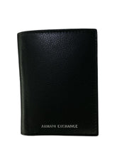 Carica l'immagine nel visualizzatore di Gallery, Armani exchange Portafoglio verticale nero logo lettering frontale
