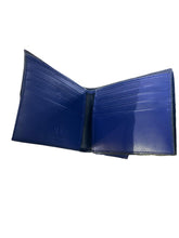 Carica l&#39;immagine nel visualizzatore di Gallery, Armani Exchange portafoglio nero logo all-over interno bluette
