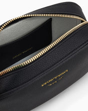 Carica l&#39;immagine nel visualizzatore di Gallery, Emporio Armani camera case a tracolla stampa cervo nera
