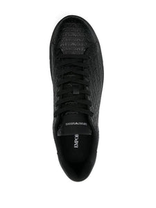 Emporio Armani sneakers in pelle nere con scritta all over