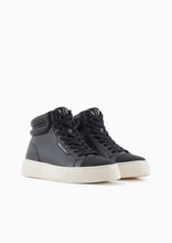 Carica l&#39;immagine nel visualizzatore di Gallery, Armani Exchange sneakers alte in pelle nere
