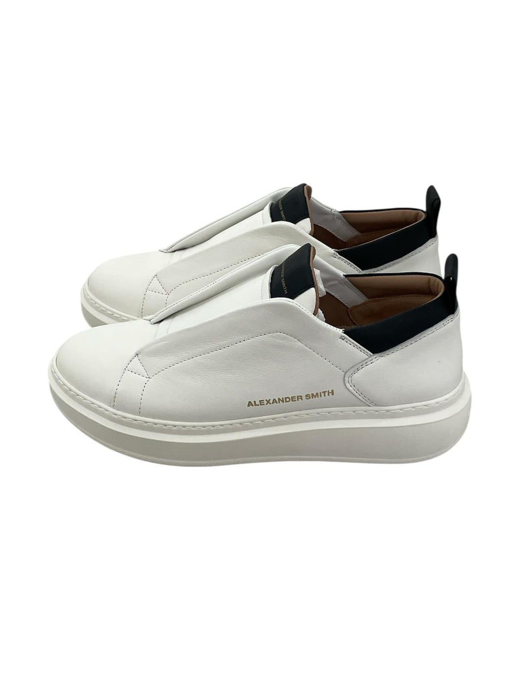 Alexander Smith Wembley Slip-on Uomo in morbida pelle bianca con dettagli neri