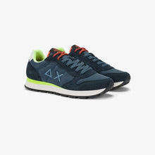 Carica l'immagine nel visualizzatore di Gallery, Sun68 Sneakers Uomo Tom Fluo in nylon e suede blu navy
