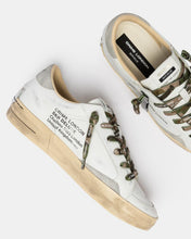 Carica l'immagine nel visualizzatore di Gallery, CRIME LONDON sneakers uomo sk8 deluxe urban bianche lacci camouflage
