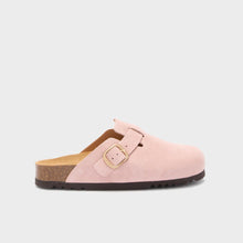 Carica l'immagine nel visualizzatore di Gallery, Scholl donna ciabatte sabot fae rosa scamosciate con fibbia oro
