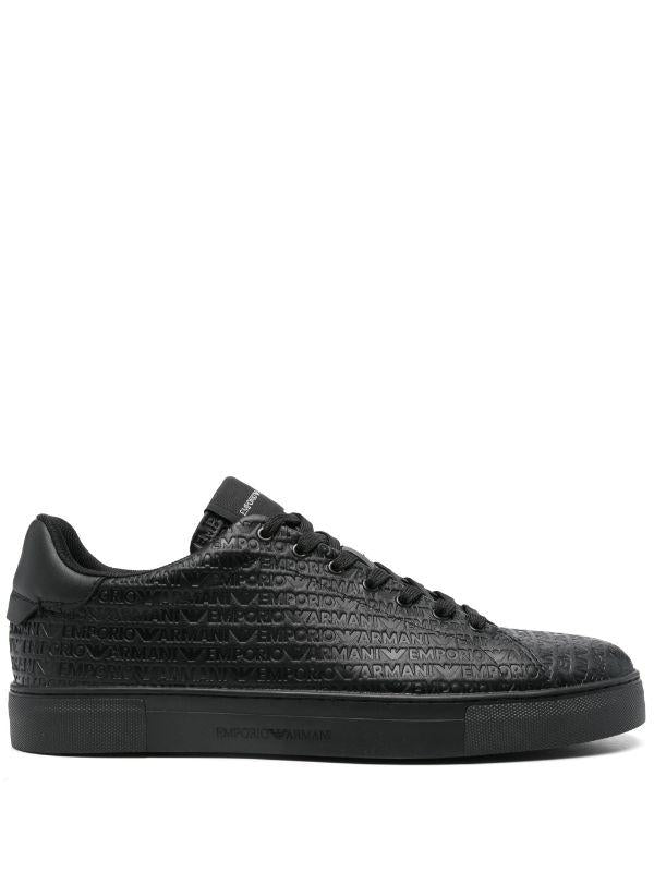 Emporio Armani sneakers in pelle nere con scritta all over