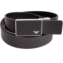 Carica l&#39;immagine nel visualizzatore di Gallery, Emporio Armani Gift box con cintura reversibile in pelle saffiano e fibbia intercambiabile
