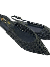 Carica l'immagine nel visualizzatore di Gallery, Braccialini slingback donna traforate nere
