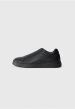 Carica l&#39;immagine nel visualizzatore di Gallery, Armani Exchange Sneakers uomo nere basse slip-on
