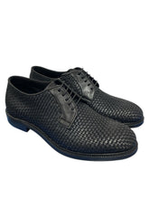 Carica l'immagine nel visualizzatore di Gallery, Scarpe stringate PAWELK'S nere in pelle intrecciata
