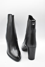 Carica l&#39;immagine nel visualizzatore di Gallery, Janet&amp;Janet stivaletti donna neri in pelle con tacco alto
