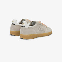 Carica l'immagine nel visualizzatore di Gallery, Sun68 Sneakers donna California Sun in suede bianco panna
