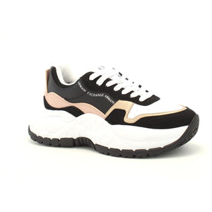 Armani Exchange Sneakers chunky nere e rosa