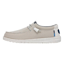 Carica l'immagine nel visualizzatore di Gallery, Heydude uomo Wally Sport Mesh beige chiaro
