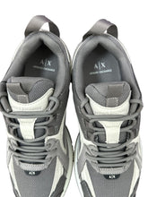 Carica l&#39;immagine nel visualizzatore di Gallery, Armani Exchange Sneakers uomo grigie e bianche sportive
