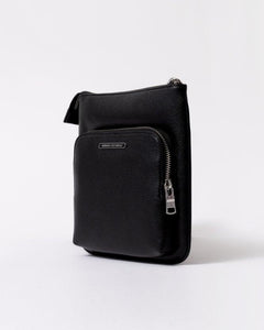 Armani Exchange tracolla nera con tasca esterna