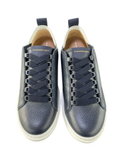Carica l'immagine nel visualizzatore di Gallery, Alexander Smith sneakers uomo Wembley deconstructed in pelle blu martellata
