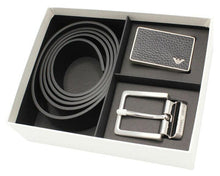 Carica l&#39;immagine nel visualizzatore di Gallery, Emporio Armani Gift box con cintura reversibile in pelle saffiano e fibbia intercambiabile
