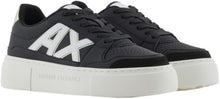 Carica l&#39;immagine nel visualizzatore di Gallery, Armani Exchange Sneakers nere con logo bianco
