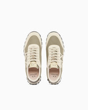Carica l'immagine nel visualizzatore di Gallery, Armani Exchange Sneakers uomo beige logo bianco
