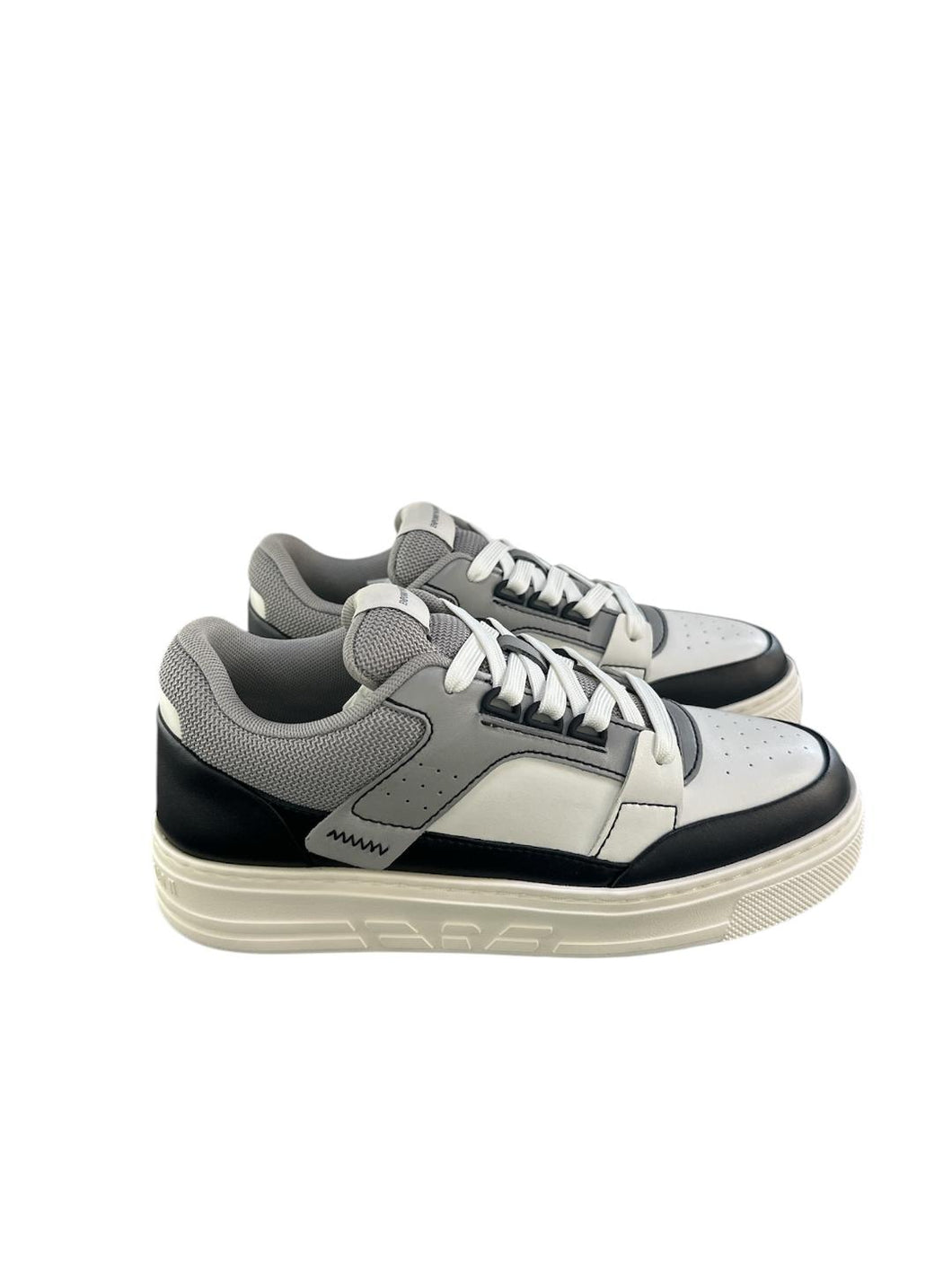 Emporio Armani Sneakers donna in pelle e mesh con dettagli a contrasto