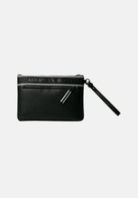 Carica l'immagine nel visualizzatore di Gallery, Armani exchange pochette uomo nera con laccio logo lettering
