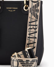 Carica l'immagine nel visualizzatore di Gallery, Emporio Armani Shopper verticale MyEA Bag stampa cervo nera
