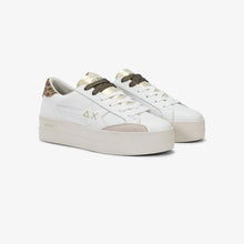 Carica l&#39;immagine nel visualizzatore di Gallery, Sun68 Sneakers donna Big katy leather bianche retro leopardato
