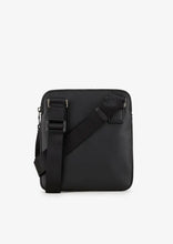 Carica l&#39;immagine nel visualizzatore di Gallery, Armani Exchange Tracolla nera con tasca esterna
