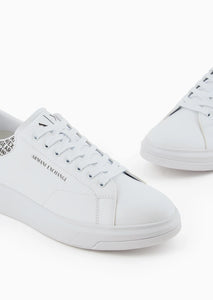 Armani Exchange sneakers con retro a contrasto logo bianche