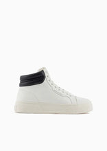 Carica l&#39;immagine nel visualizzatore di Gallery, Armani Exchange sneakers alte in pelle
