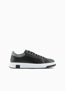 Armani Exchange sneakers con retro a contrasto logo nere