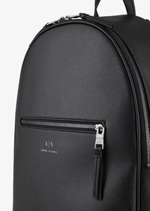 Armani Exchange Zaino nero semi-rigido con tasca esterna