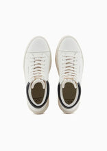 Carica l&#39;immagine nel visualizzatore di Gallery, Armani Exchange sneakers alte in pelle
