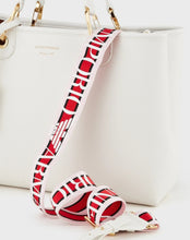 Carica l&#39;immagine nel visualizzatore di Gallery, Emporio Armani Shopper MyEA Bag media stampa cervo
